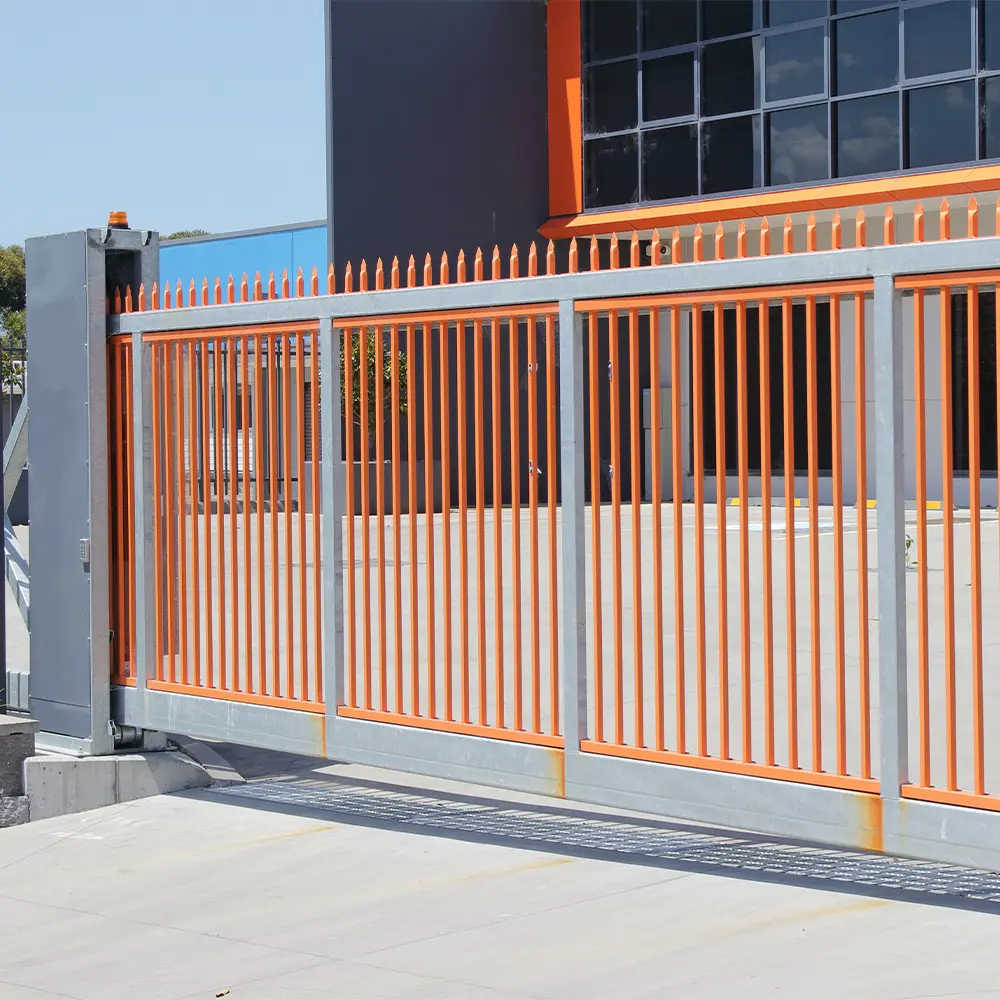 Electric access gate with electronic access control - Insyte Security employee access control intrusion prevention Central Florida