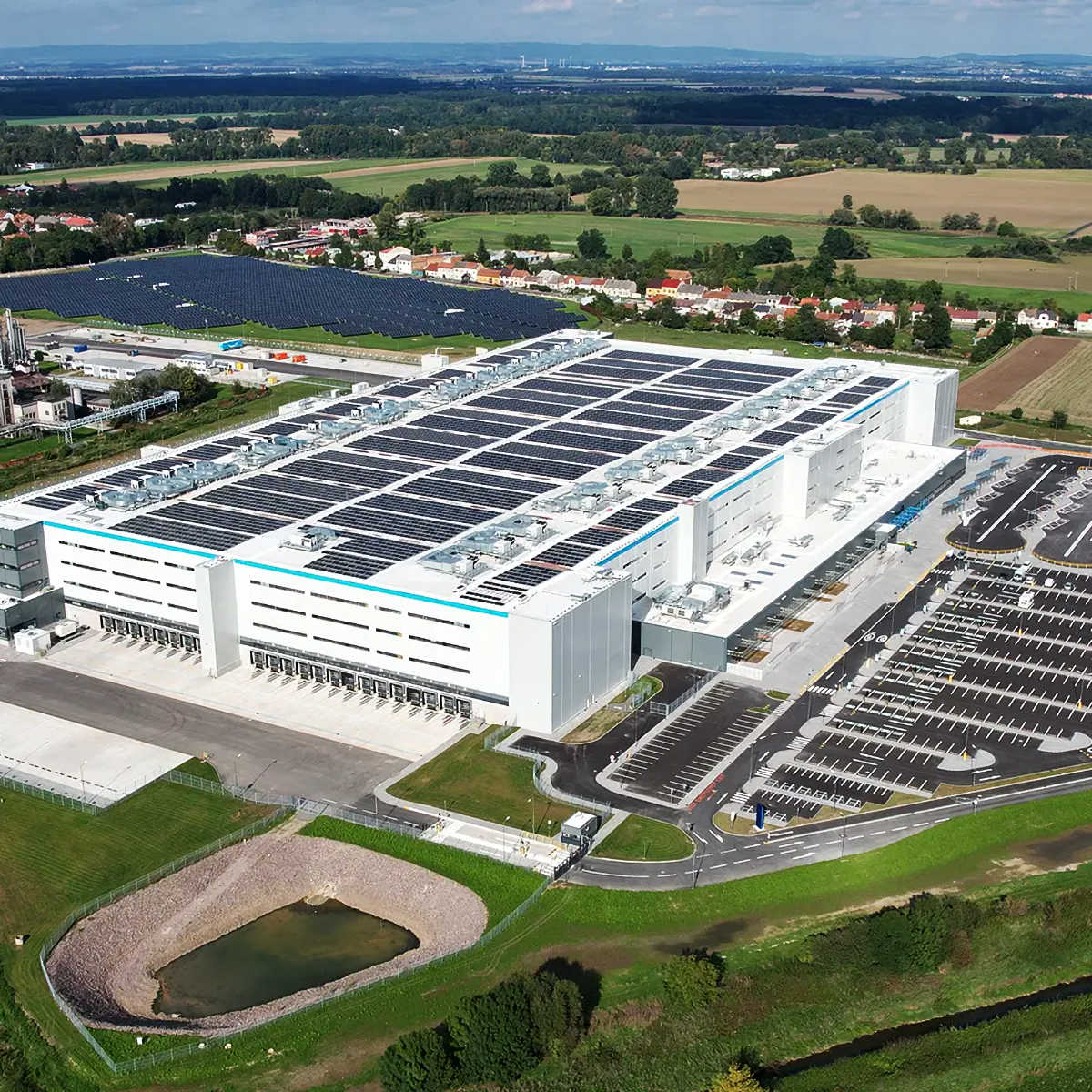 Central Florida warehouse distribution center requiring intrusion detection systems and perimeter security