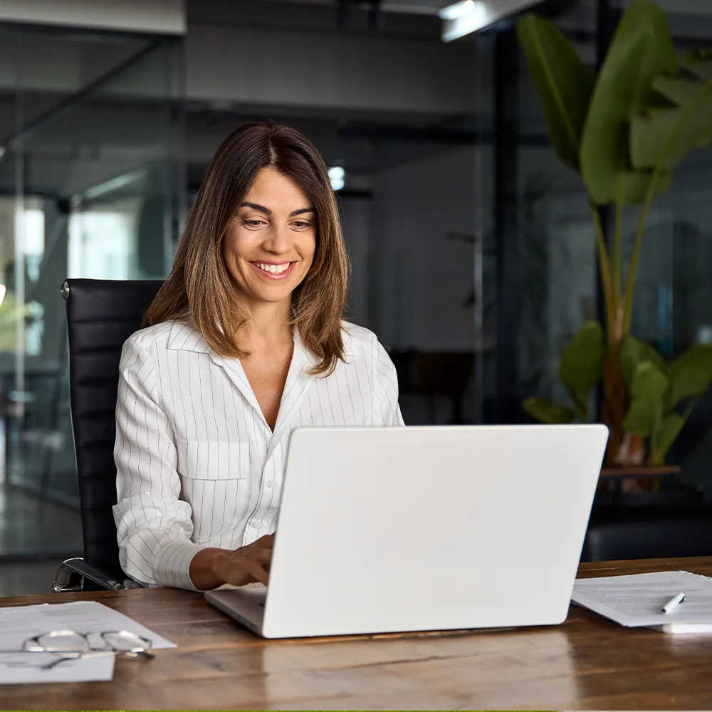 Facility manager accessing cloud-based intrusion detection dashboard for Central Florida warehouse operations